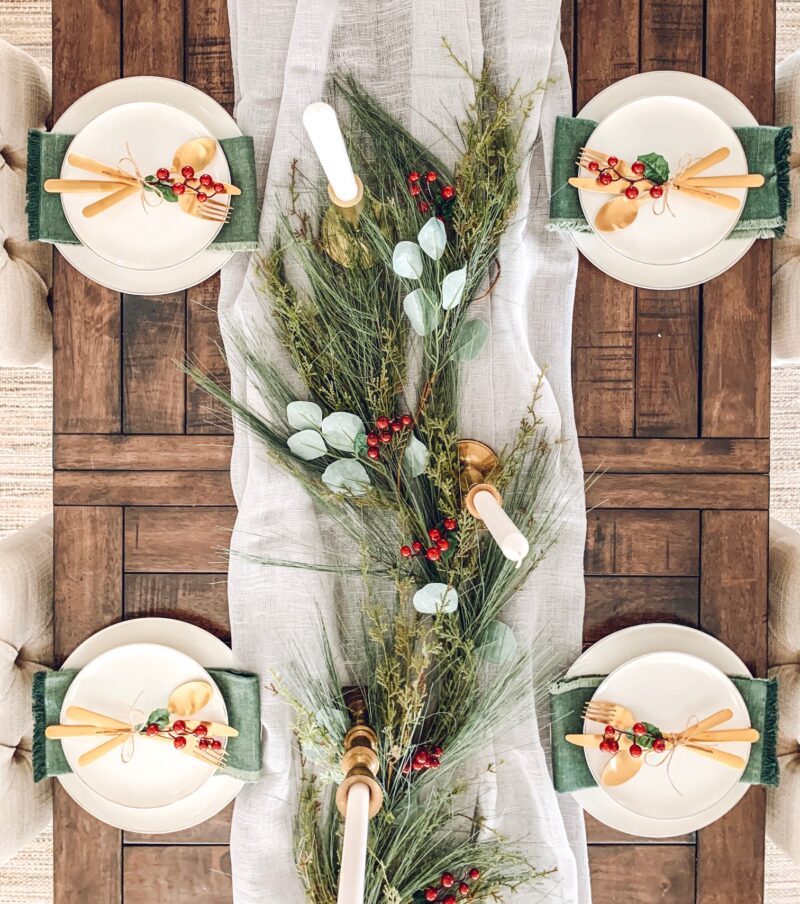 Christmas Tablescape- How To Design A Simple Centerpiece