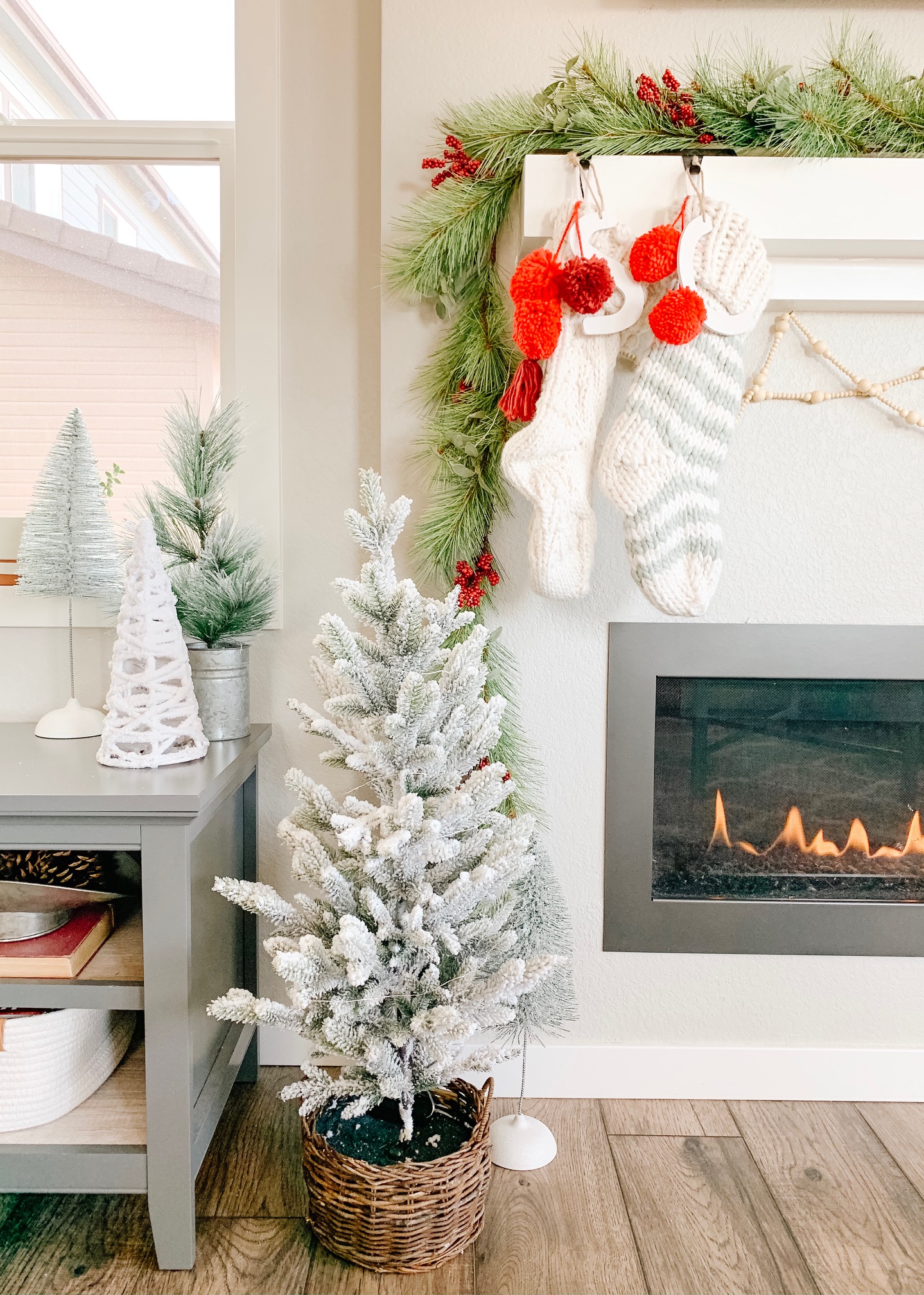 Christmas Home Decor Part 2 - Sprucing Up Mamahood