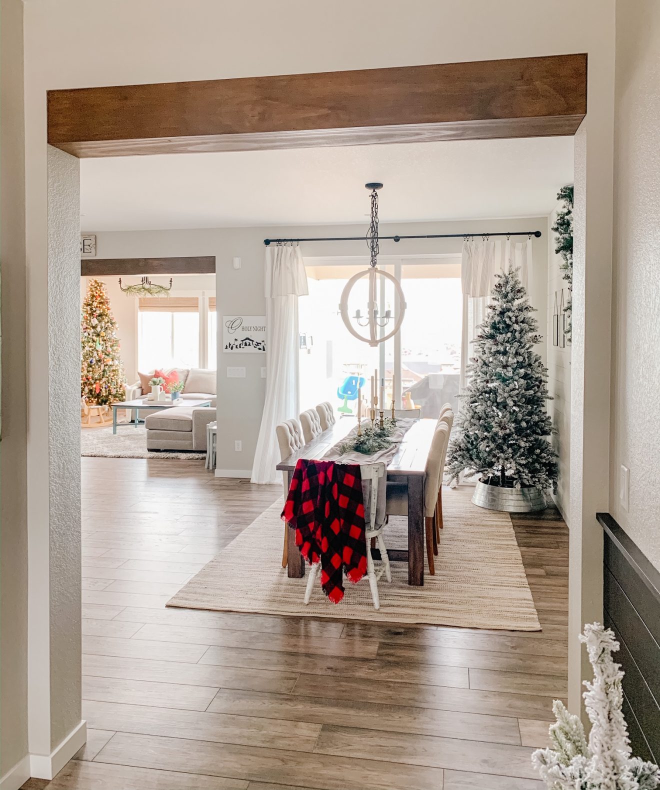 Faux Wood Beam Tutorial - Sprucing Up Mamahood