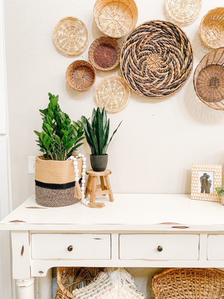 diy chalk paint table with plants and baskets