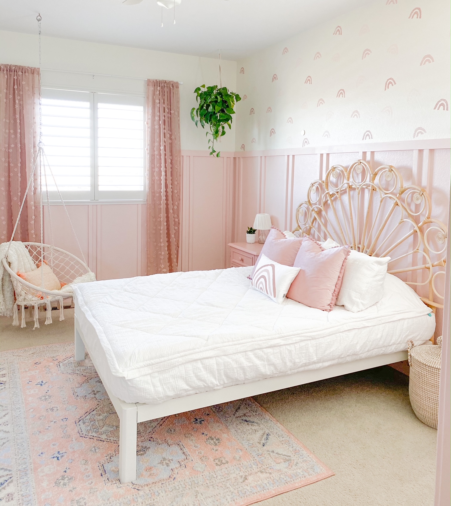 Girls pink outlet bed