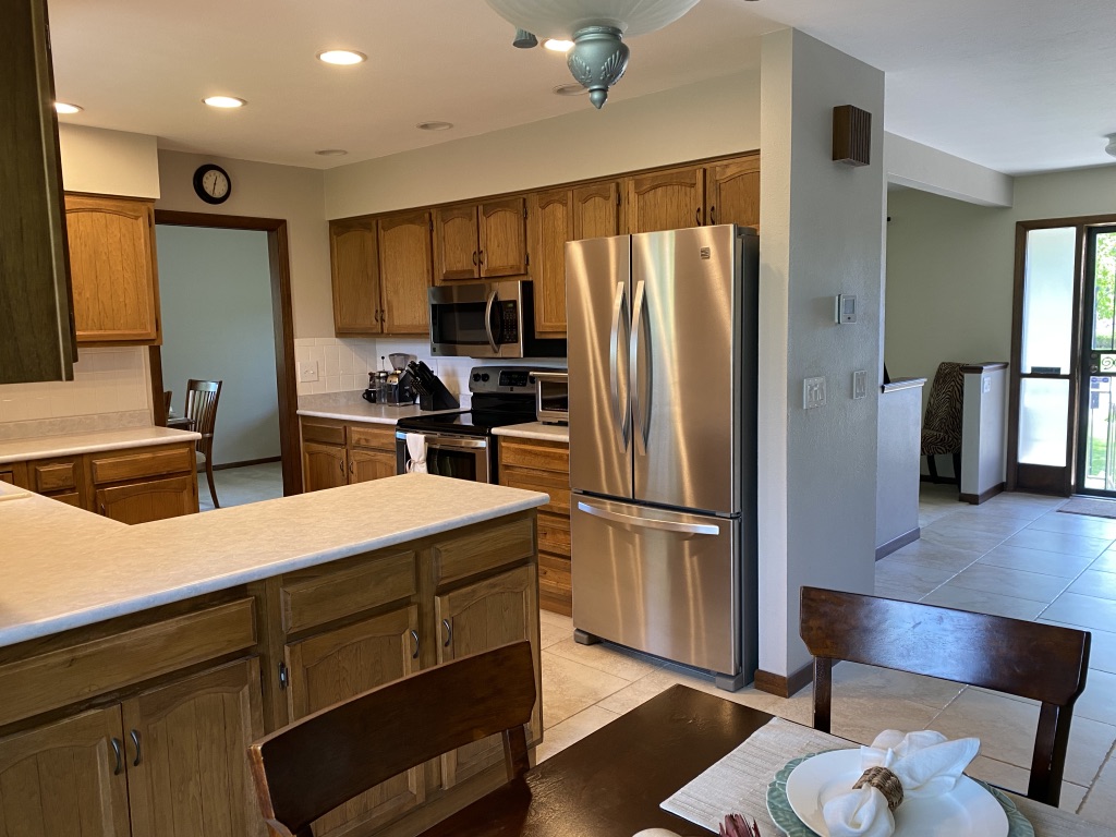 1970 kitchen before