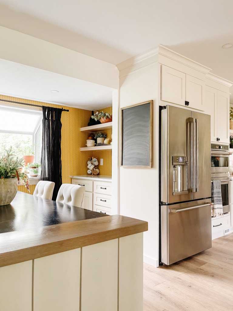 A 1970s Kitchen Gets an Airy Facelift for Only $225