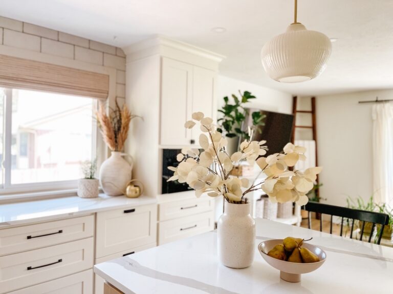 8 Easy Ways to Transition Your Home From Summer to Fall - Sprucing Up