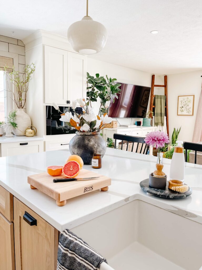 13 Easy and Functional Ways Decorate your Kitchen Counters - Sprucing Up Mamahood