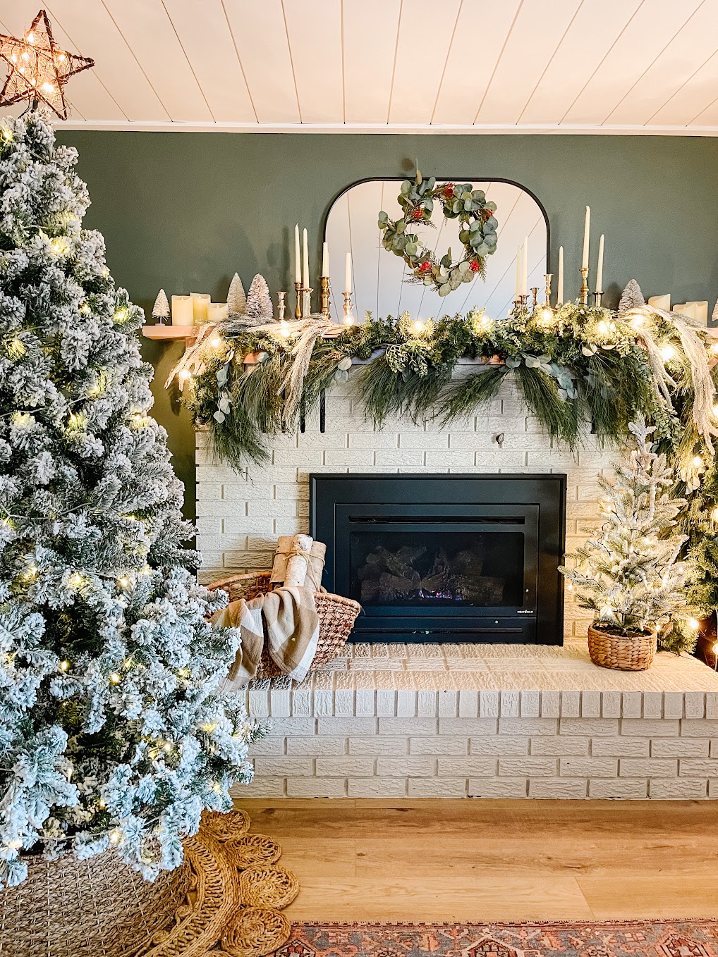 30+ Simple Christmas Decor Ideas for 2022